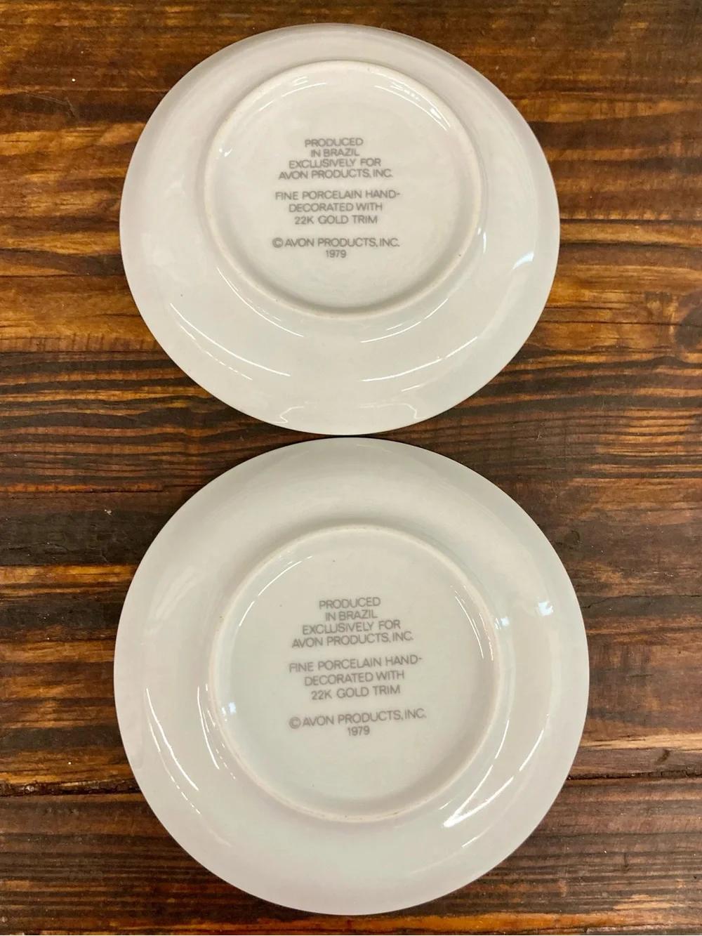 2 Vintage Avon Porcelain Mini Plates 22k Gold Trim 1979 Floral Butterflies 4.25" - Picture 2 of 13